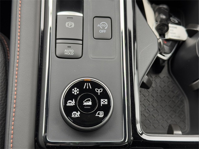2025 Nissan Pathfinder Rock Creek photo 23