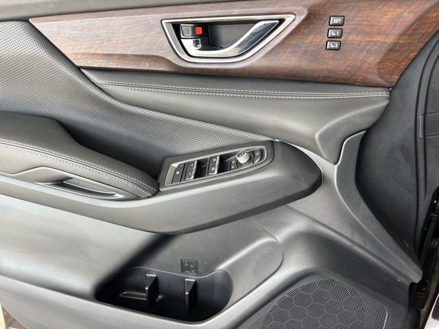 2023 Subaru Ascent Touring photo 11