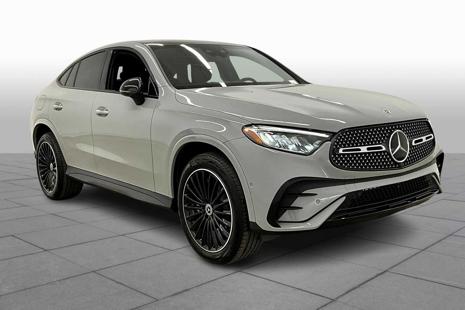 2026 Mercedes Benz GLC 300 4MATIC photo 2