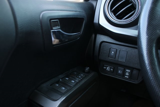 2021 Toyota Tacoma TRD Sport photo 20