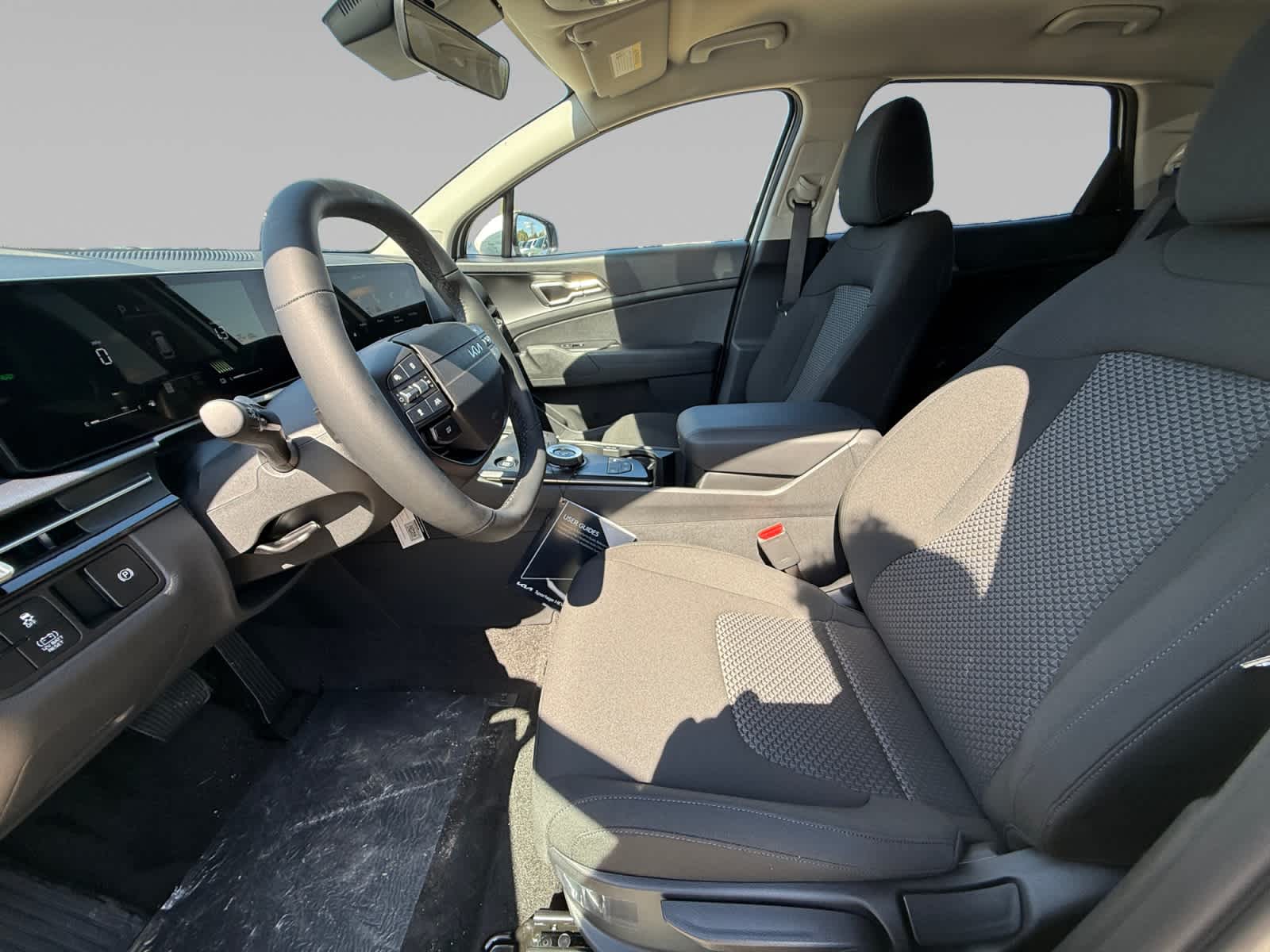 2026 Kia Sportage Hybrid LX photo 9