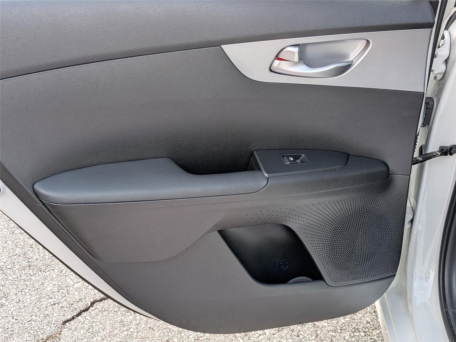 2023 Kia Forte LXS photo 25