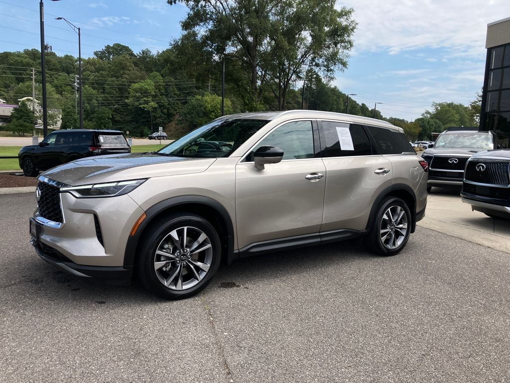 2022 Infiniti QX60 Luxe photo 5