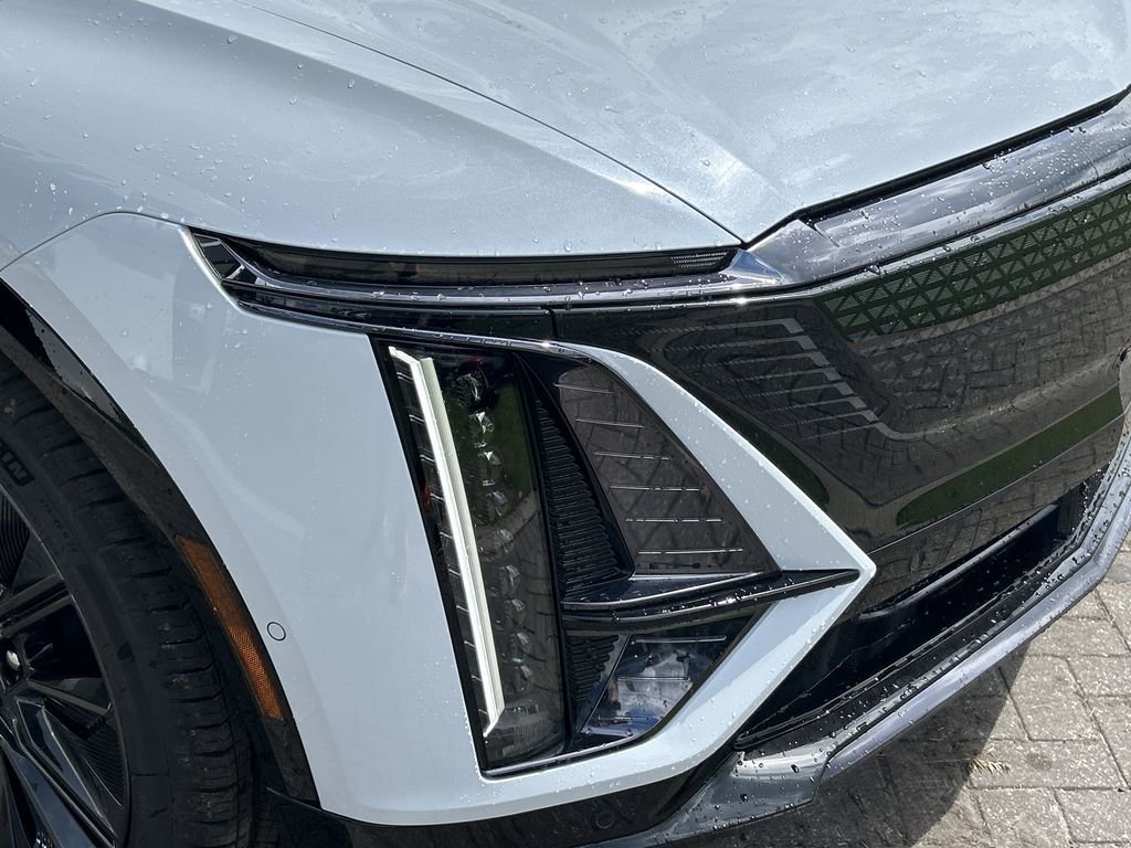 2026 Cadillac Lyriq Sport photo 7