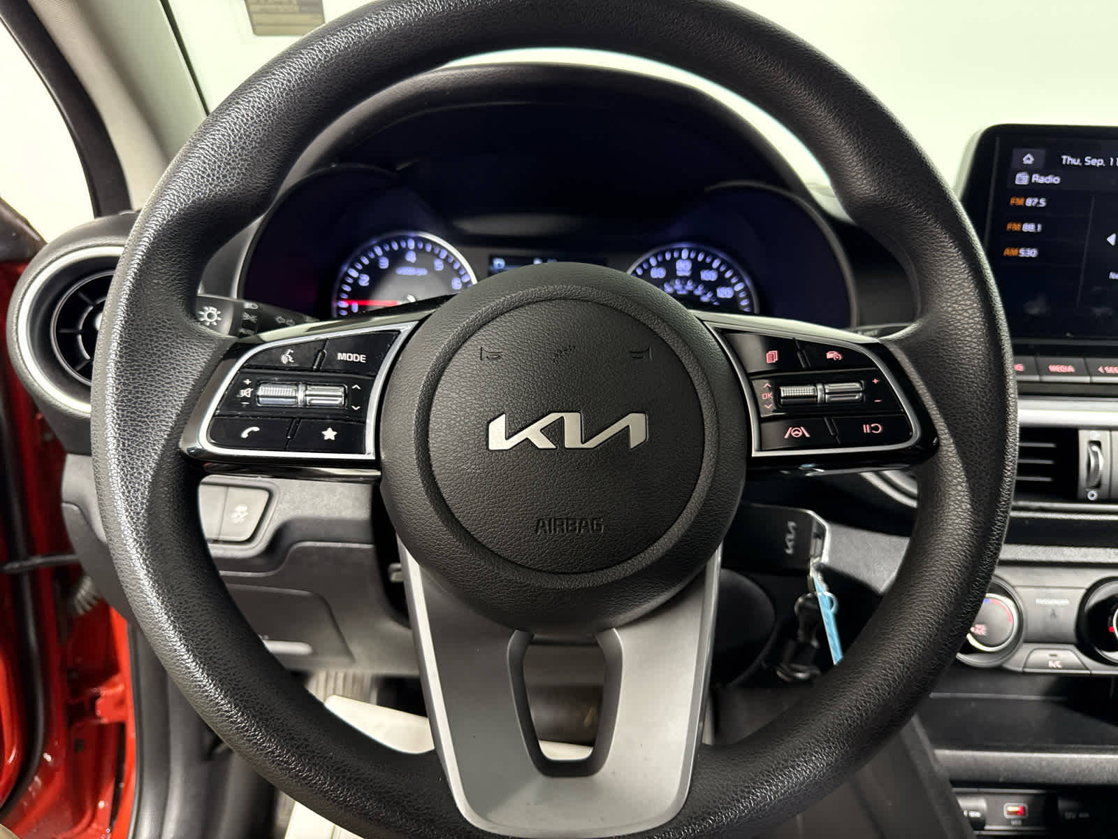 2023 Kia Forte LXS photo 27