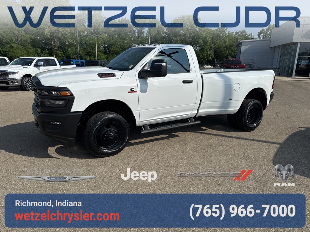 2025 Ram 3500 Tradesman photo 3