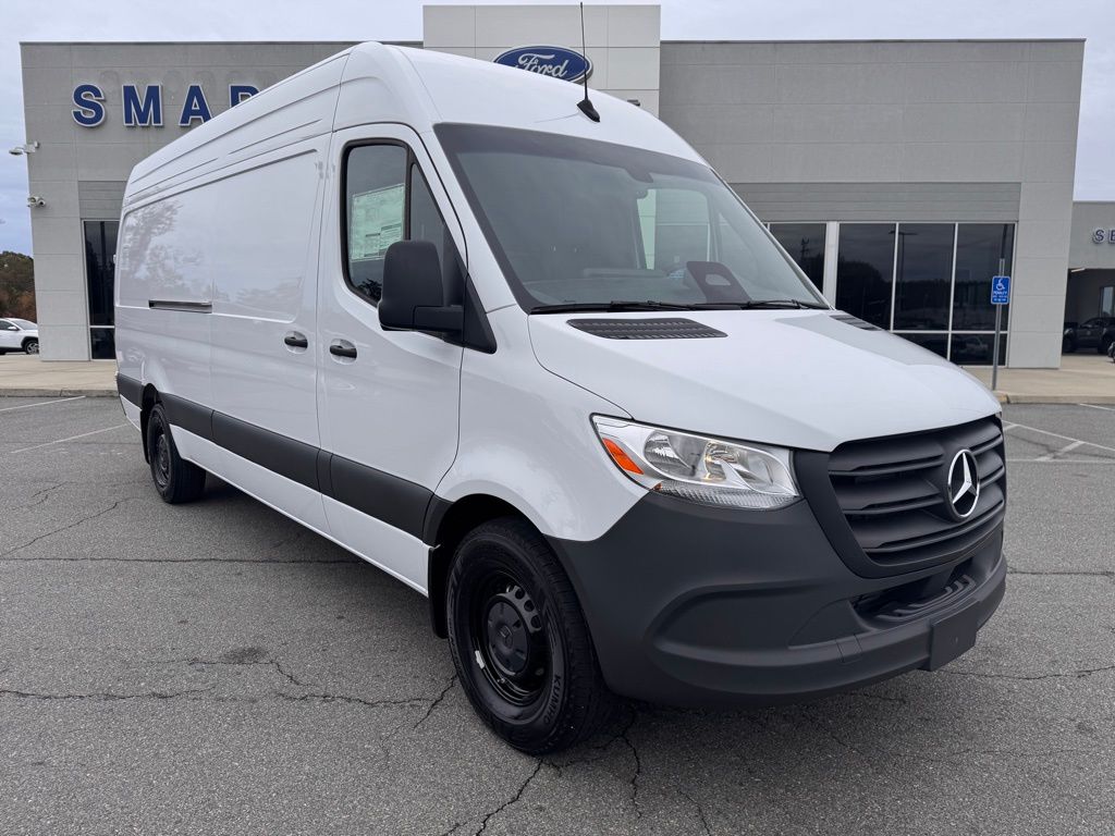 2025 Mercedes-Benz Sprinter Cargo Van