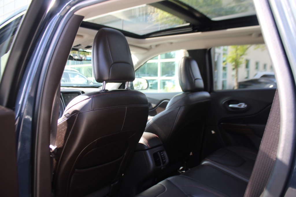 2016 Jeep Cherokee Trailhawk photo 31