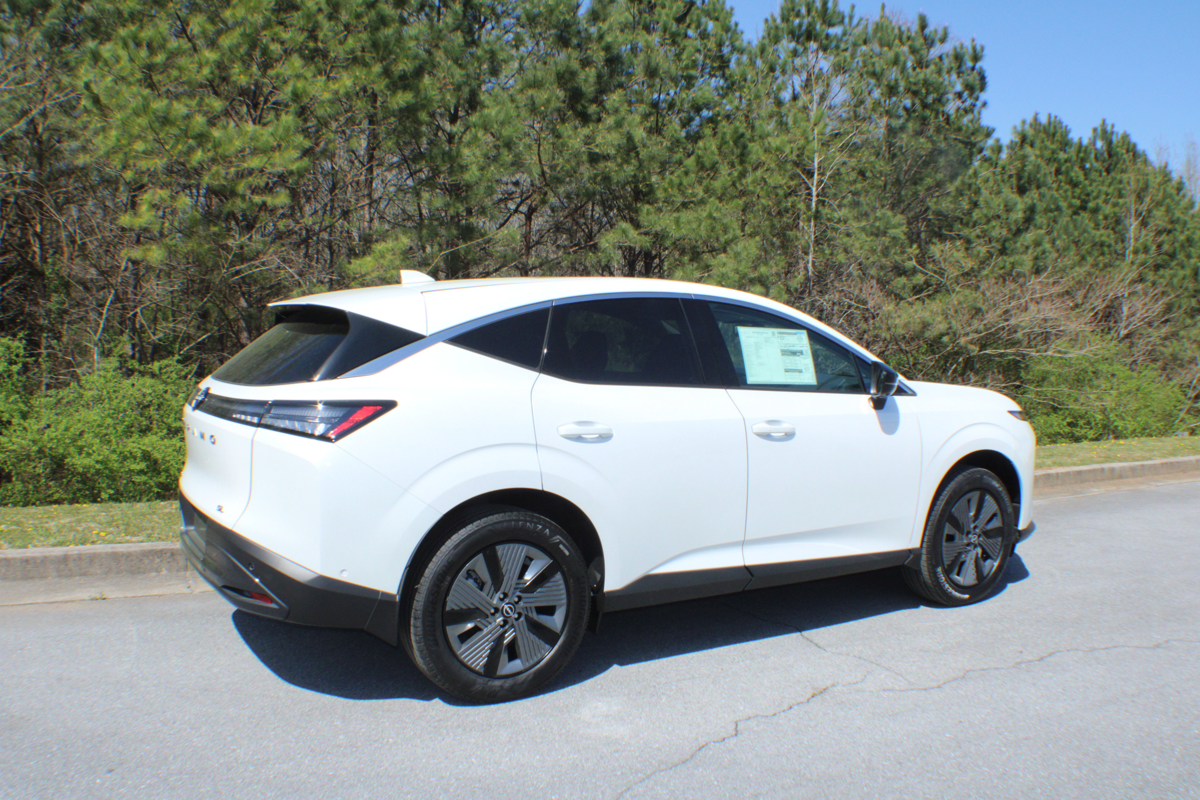 2025 Nissan Murano SL photo 2