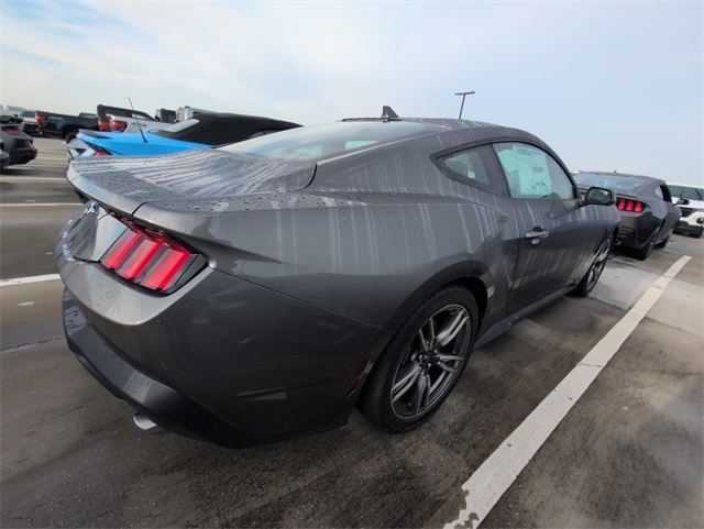 2025 Ford Mustang EcoBoost photo 9
