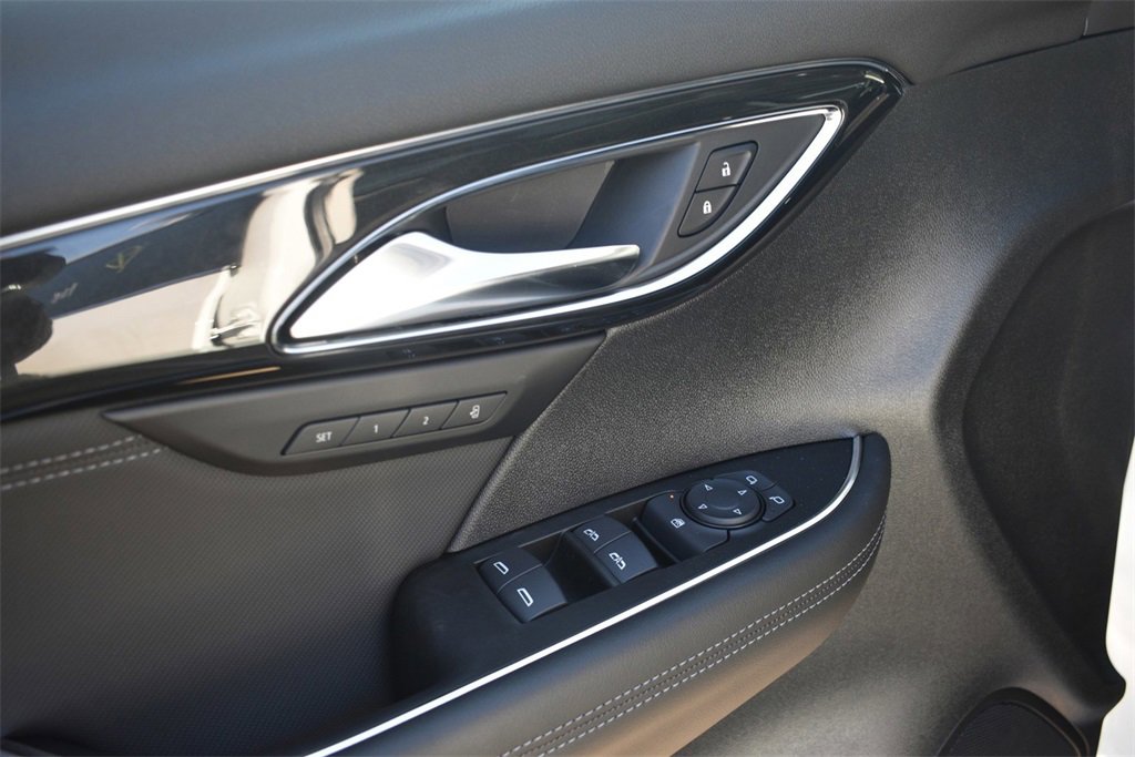 2025 Buick Envision Preferred photo 14