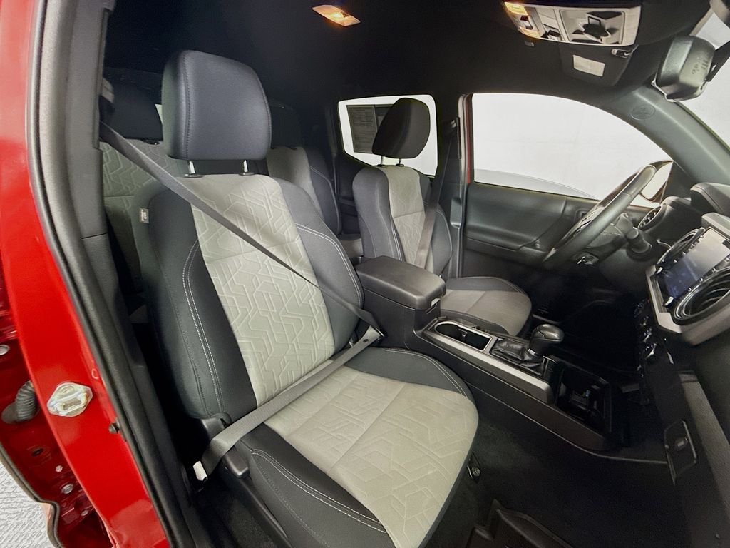 2021 Toyota Tacoma TRD photo 23
