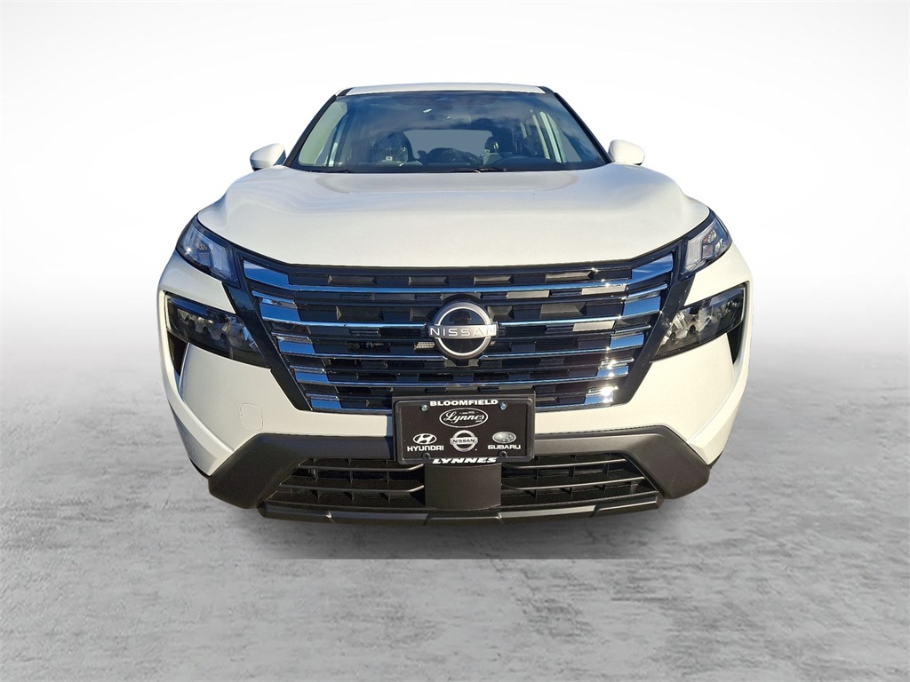 2026 Nissan Rogue SV photo 2