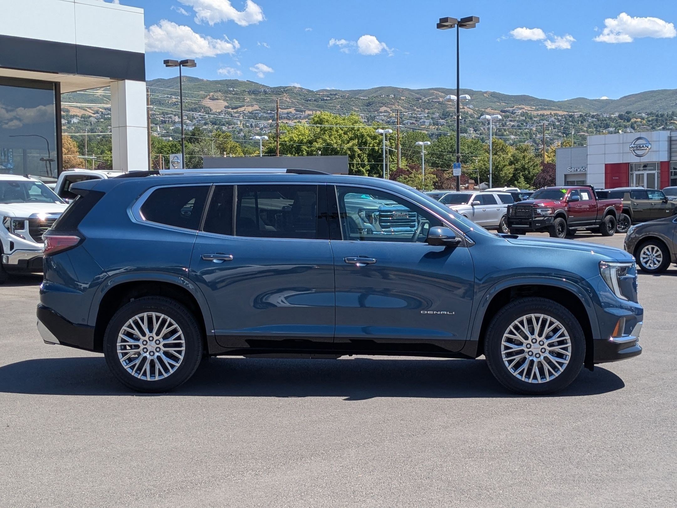 2026 Gmc Acadia Denali photo 5