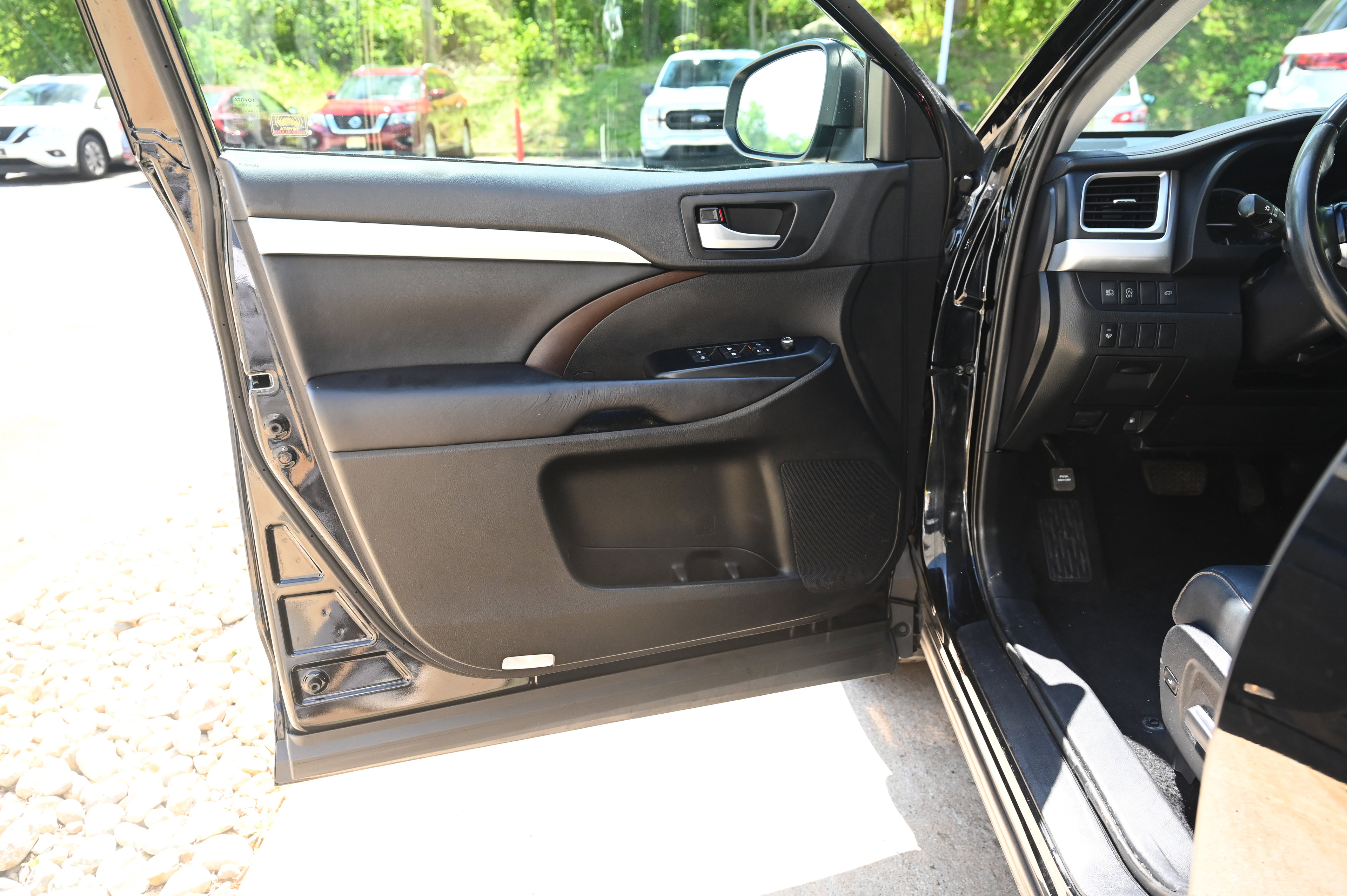 2019 Toyota Highlander XLE photo 14