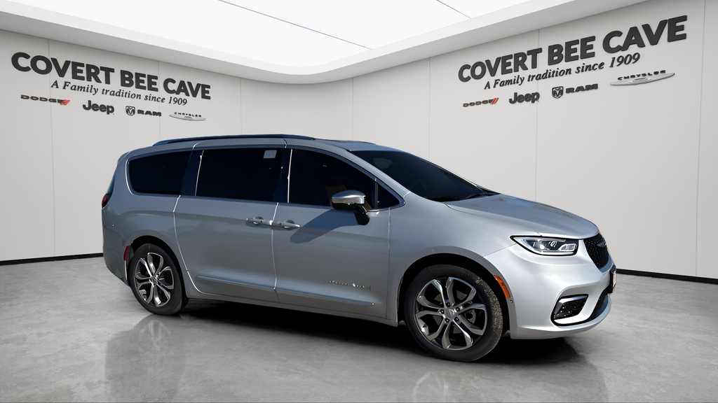 2026 Chrysler Pacifica Pinnacle's photo
