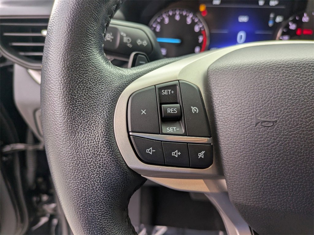 2020 Ford Explorer XLT photo 18