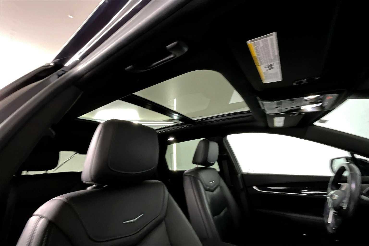 2021 Cadillac XT5 Premium Luxury photo 13