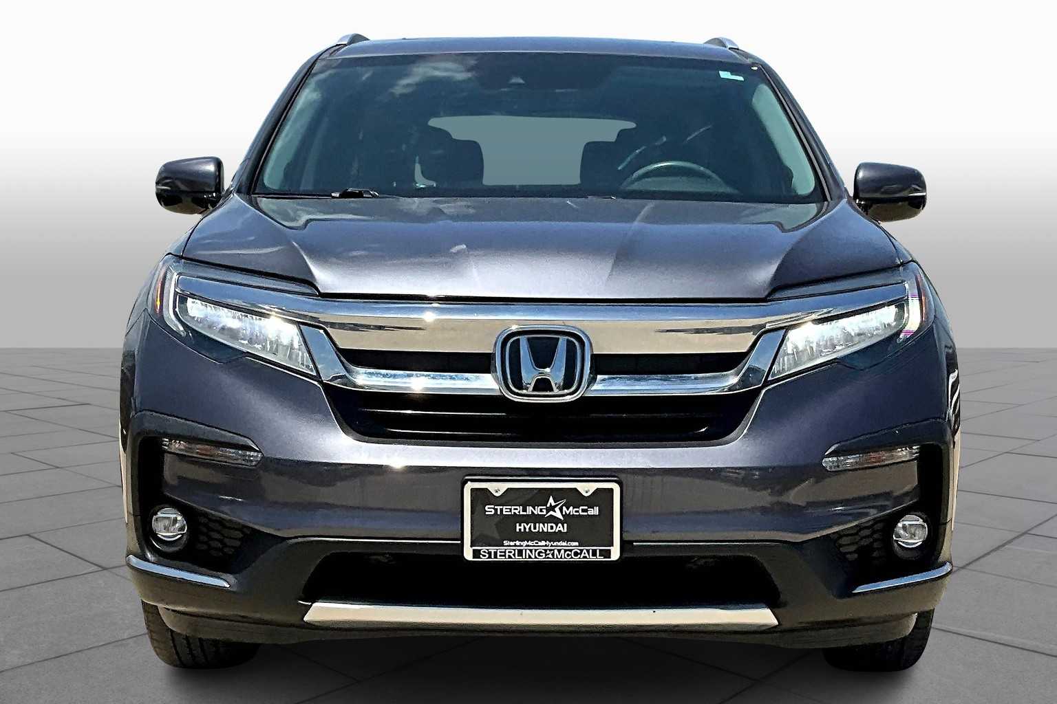 2022 Honda Pilot Touring photo 3