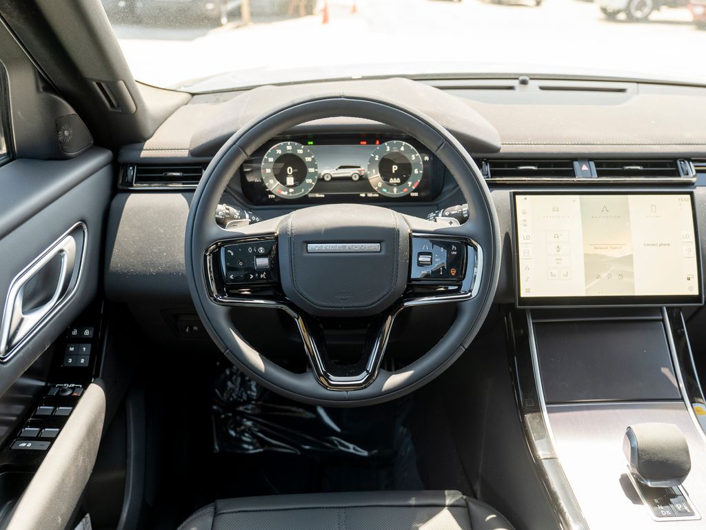 2026 Land Rover Range Rover Velar SE photo 10