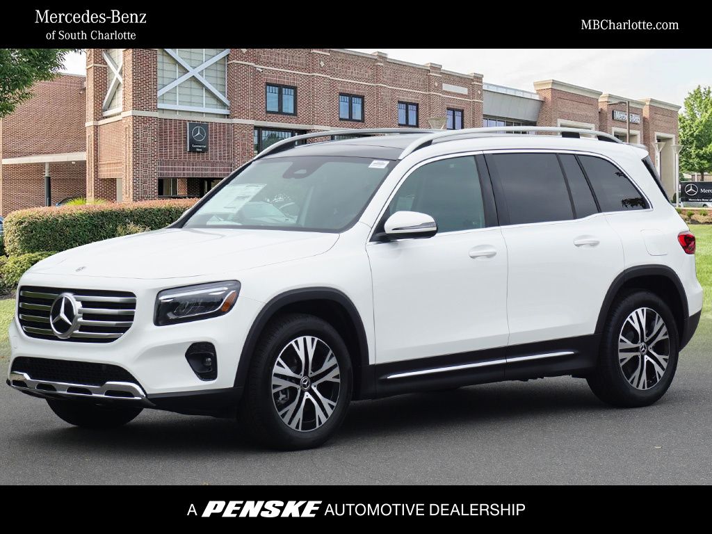 2025 Mercedes-Benz GLB Base's photo