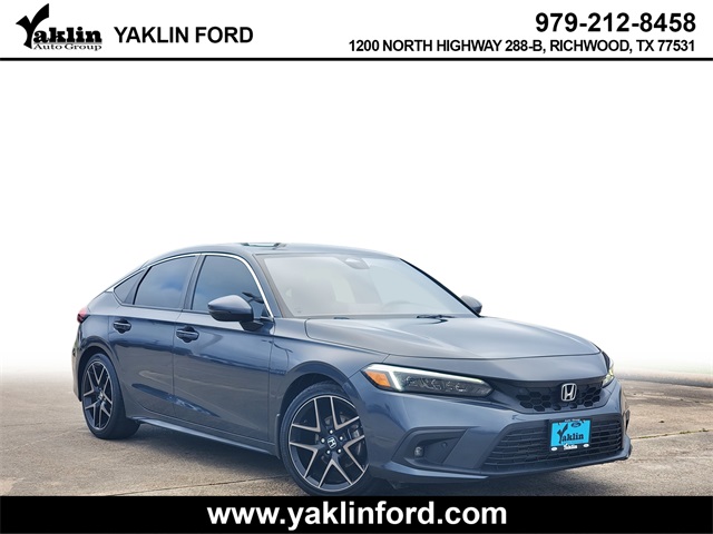 2023 Honda Civic Hatchback Sport Touring's photo