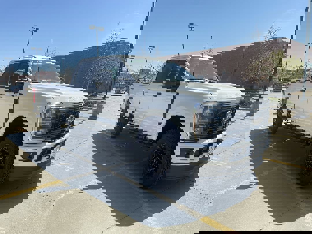 2025 Ford F-350 XL photo 2