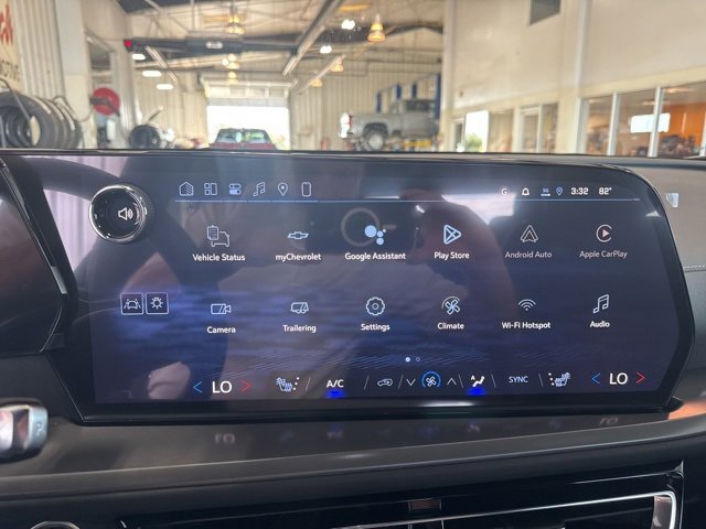 2026 Chevrolet Traverse photo 11
