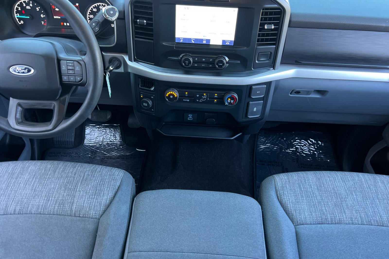 2022 Ford F-150 XLT photo 9
