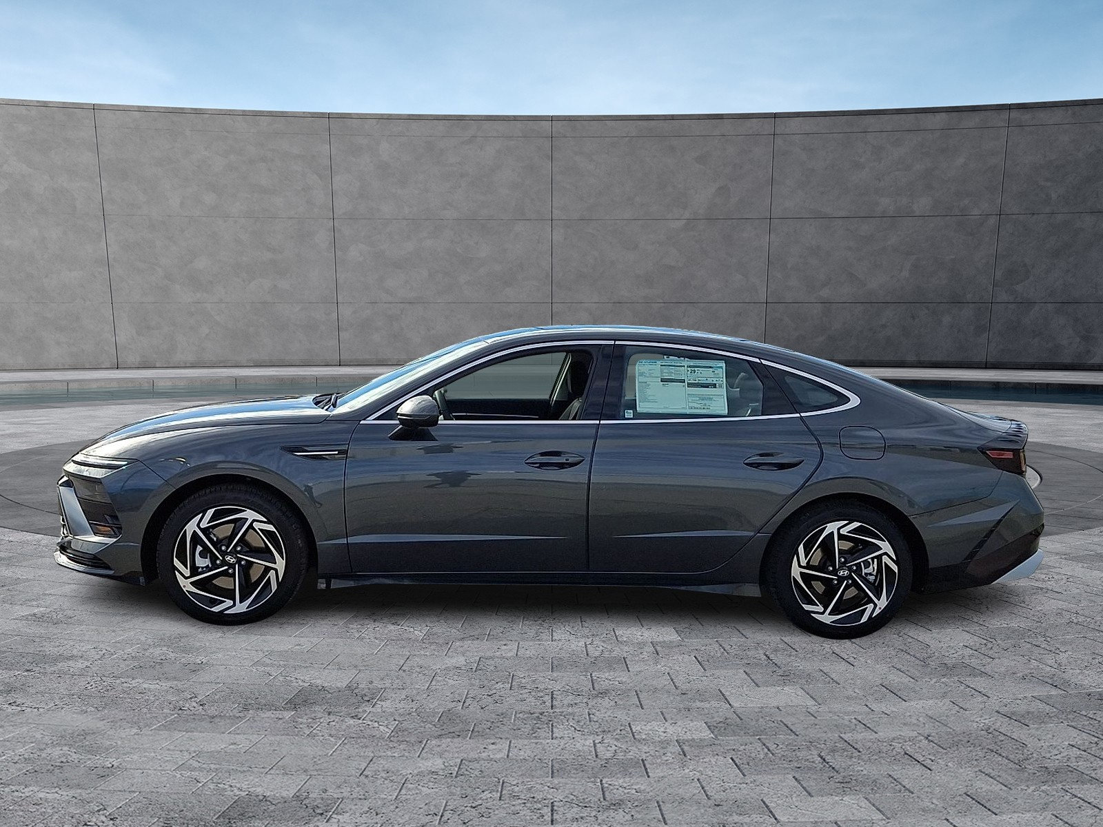 2026 Hyundai Sonata SEL Sport photo 4