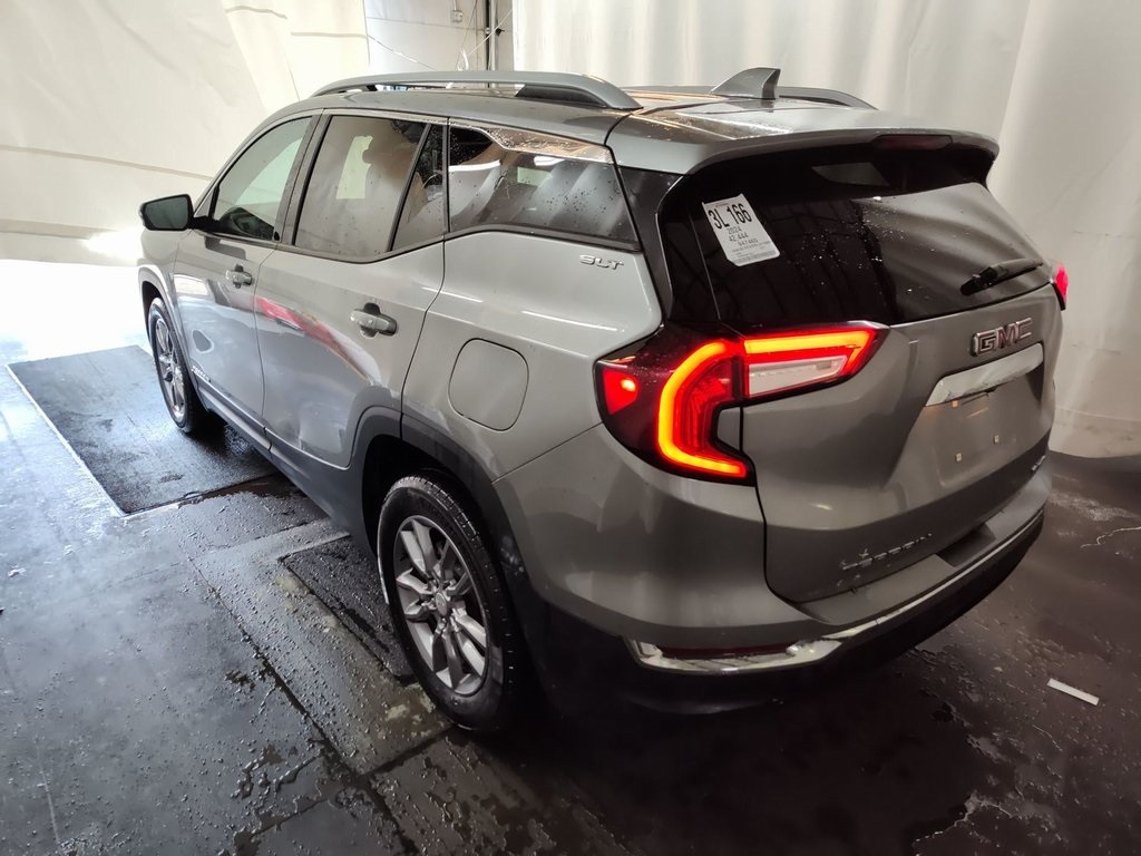 2024 Gmc Terrain SLT photo 3