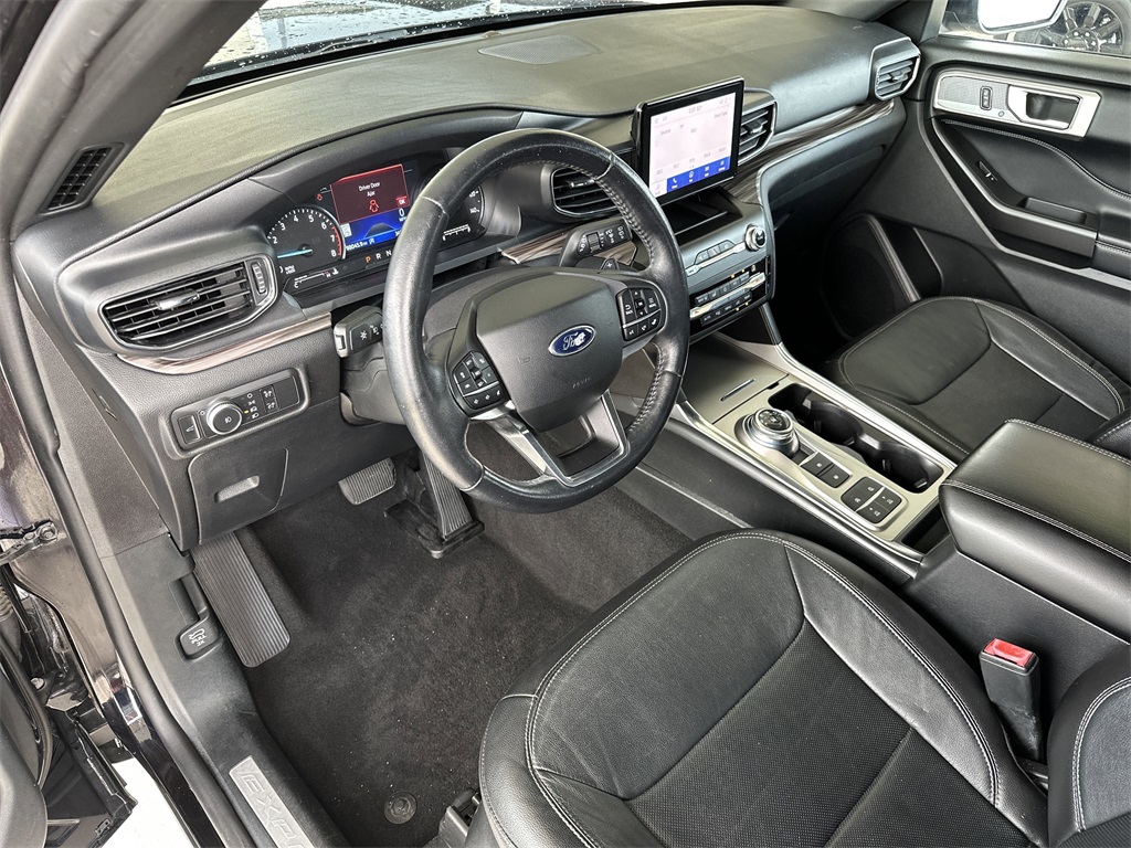 2020 Ford Explorer Limited photo 8