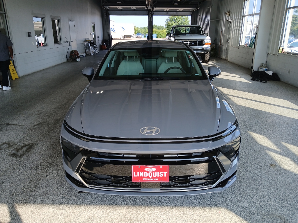 2024 Hyundai Sonata SEL photo 3