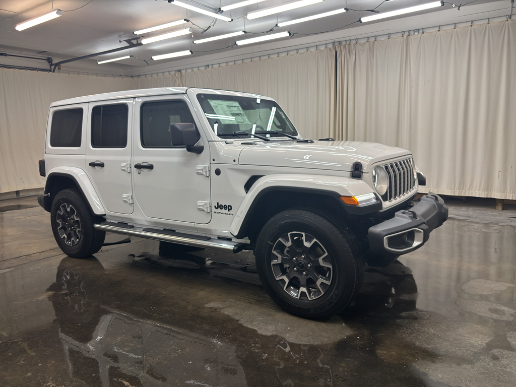 2025 Jeep Wrangler Sahara photo 3