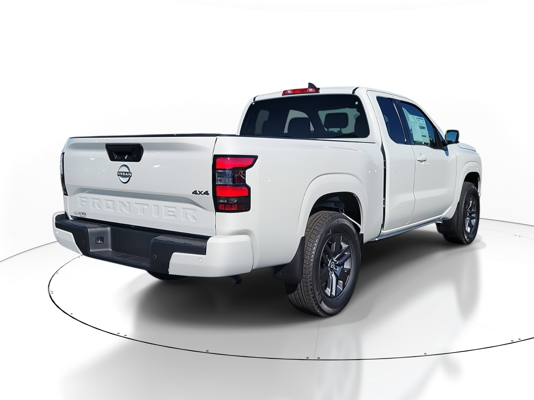 2025 Nissan Frontier SV photo 4