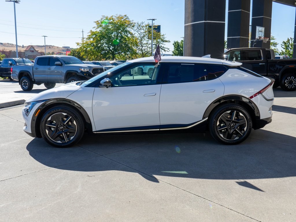 2025 Kia EV6 Wind photo 4