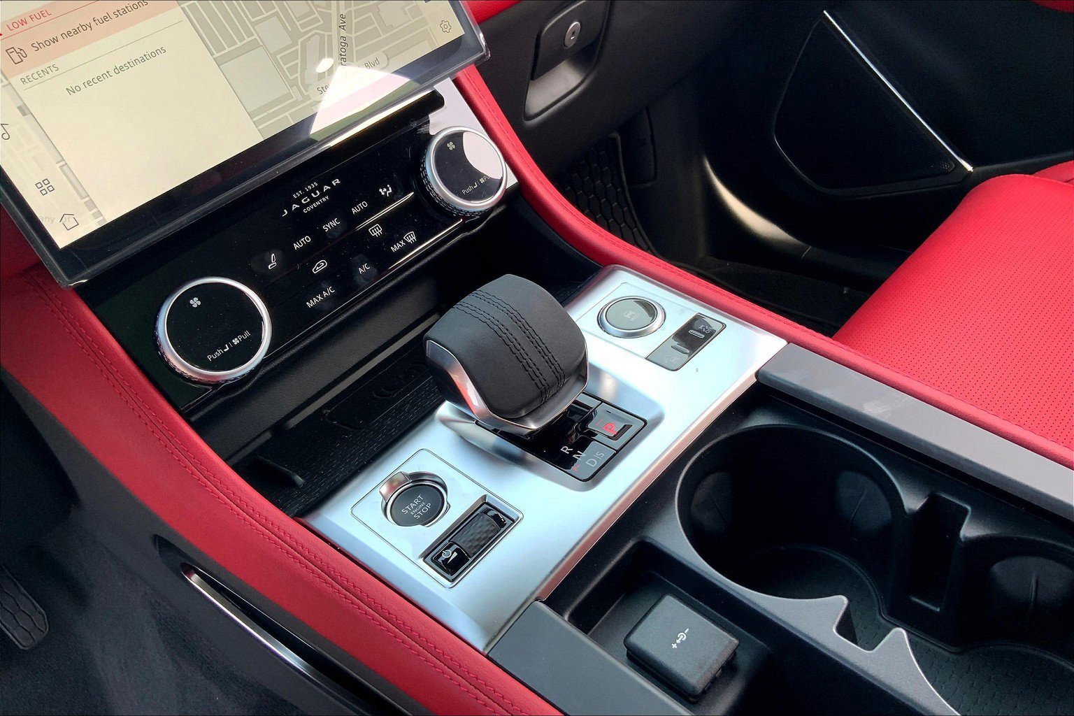 2026 Jaguar F-PACE P250 R-Dynamic S photo 7