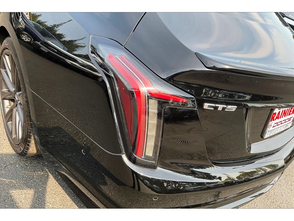 2021 Cadillac CT5 V photo 28