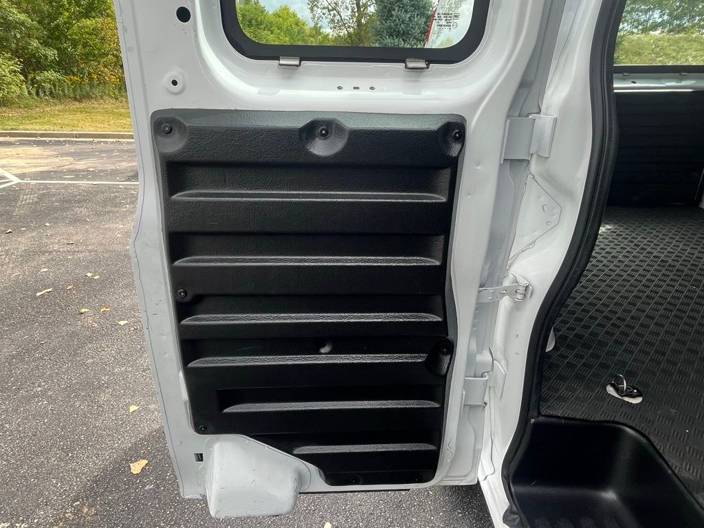 2023 Gmc Savana 2500 Cargo photo 19