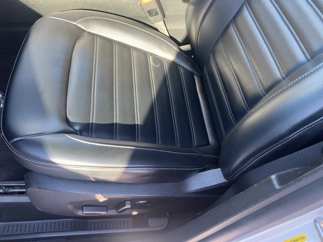 2024 Ford Edge SEL photo 4