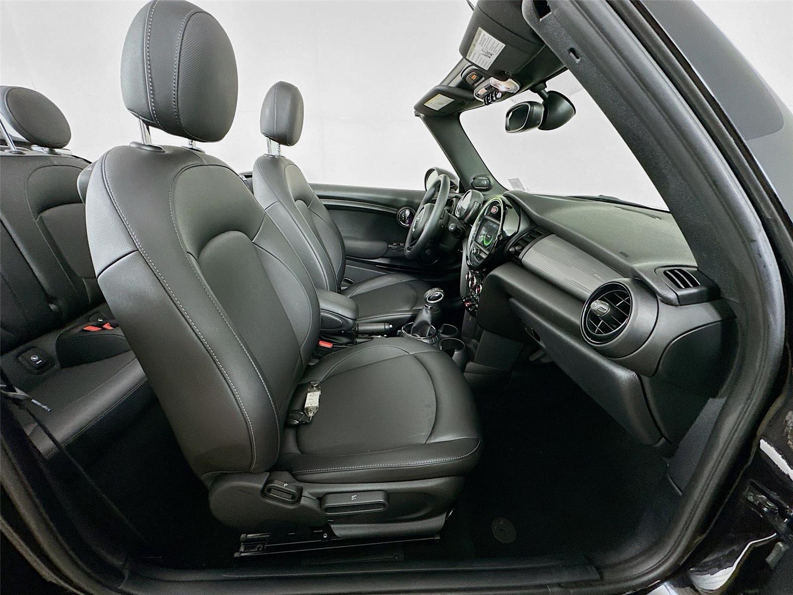 2017 Mini Cooper Convertible photo 28