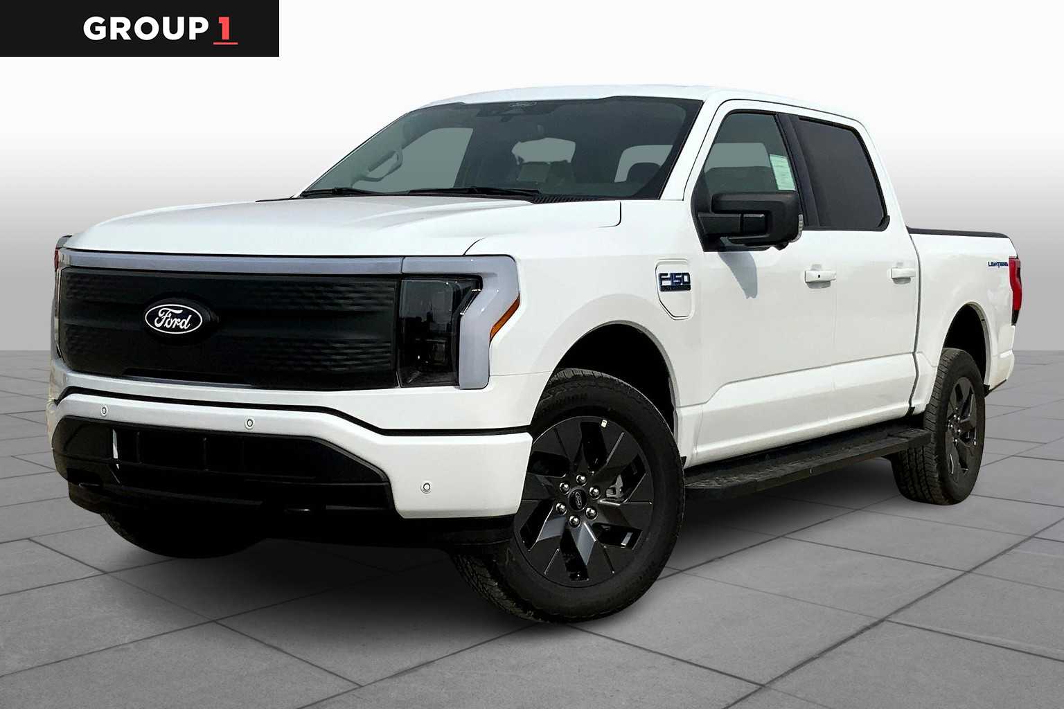 2025 Ford F-150 Lightning Flash's photo