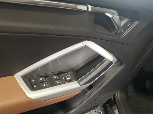 2021 Audi Q3 Premium S line photo 3