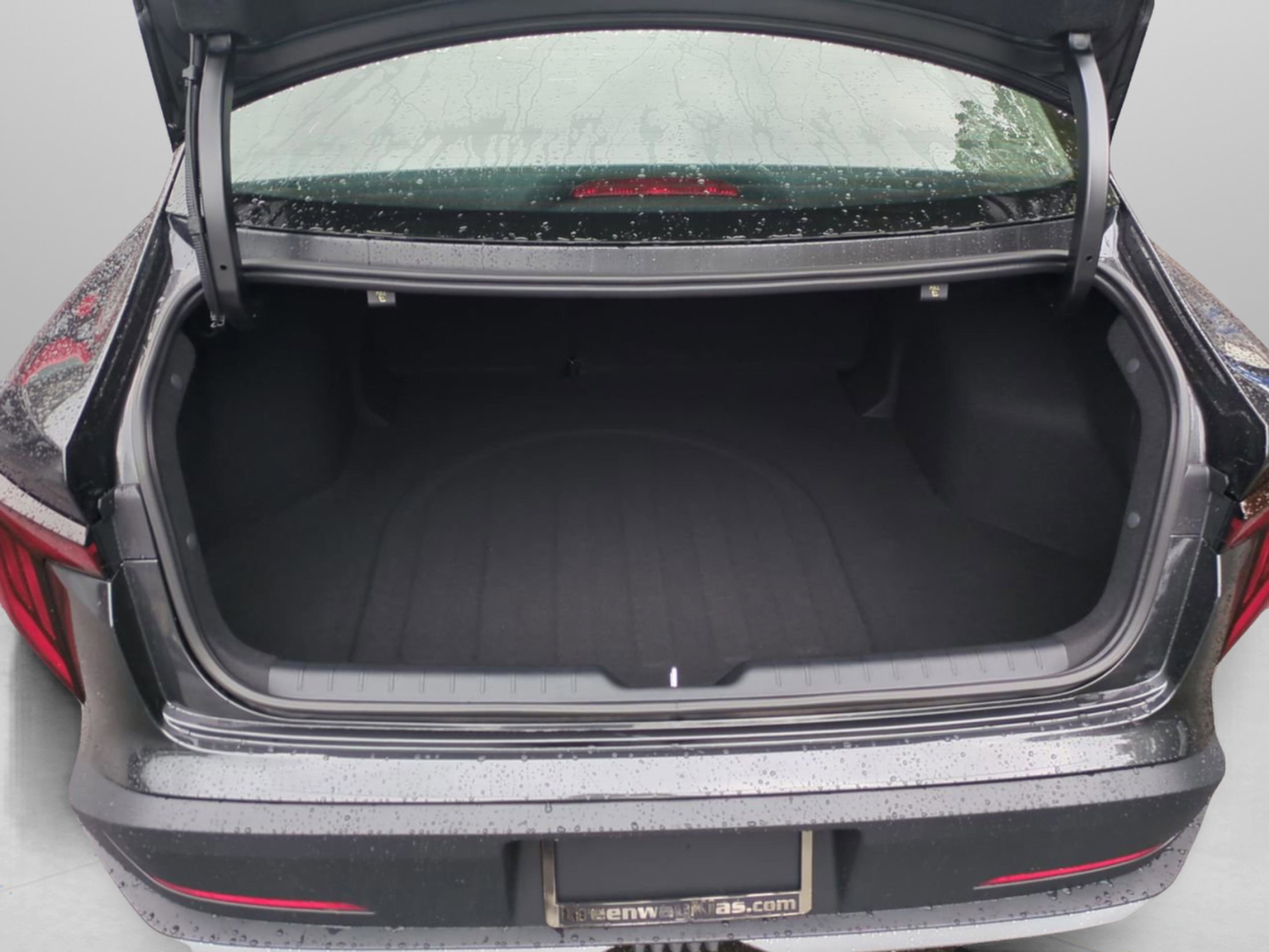 2025 Kia K4 EX photo 25