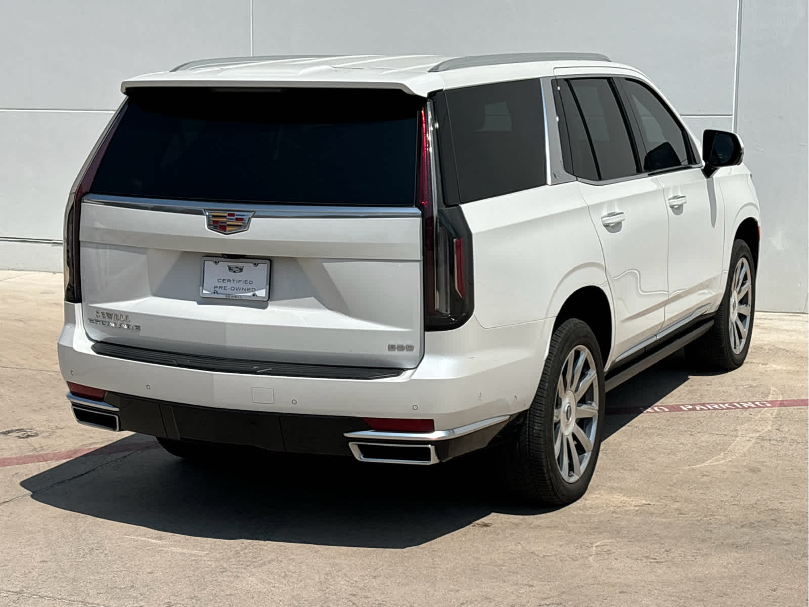 2024 Cadillac Escalade Premium Luxury Platinum photo 4