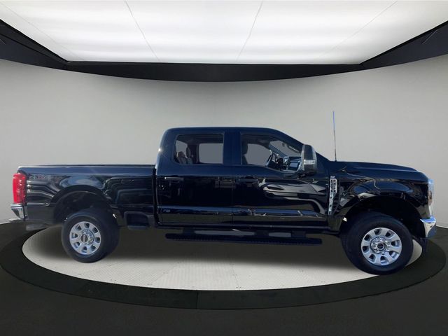 2024 Ford F-250 photo 3