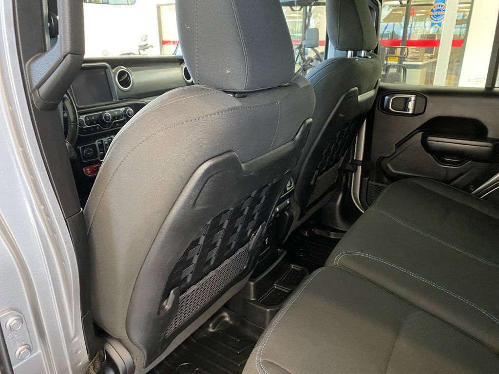 2021 Jeep Wrangler Unlimited Rubicon 4xe photo 19