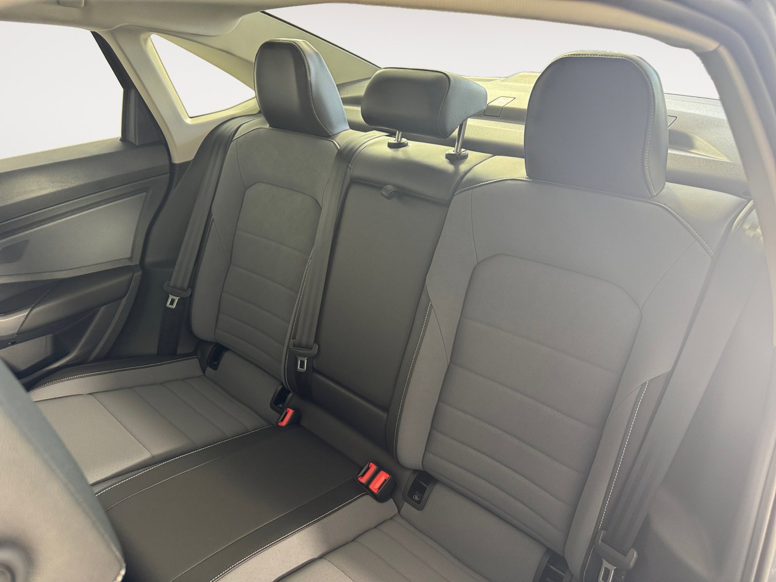 2025 Volkswagen Jetta SE photo 15