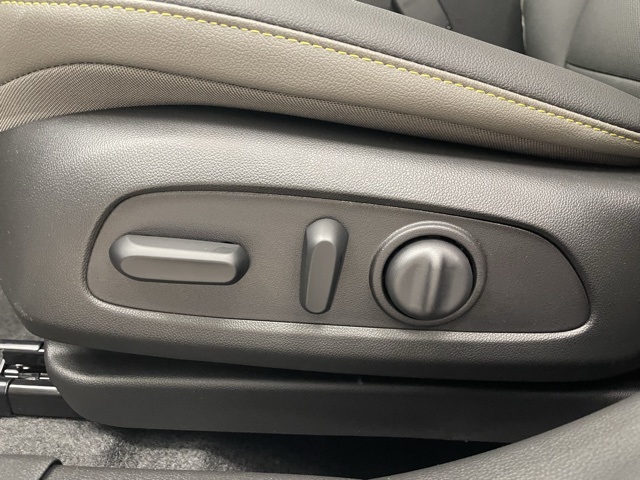 2025 Chevrolet Trax ACTIV photo 3