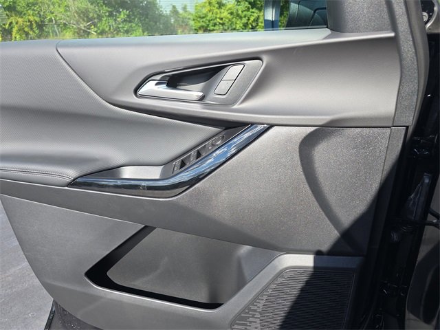 2026 Chevrolet Equinox photo 24